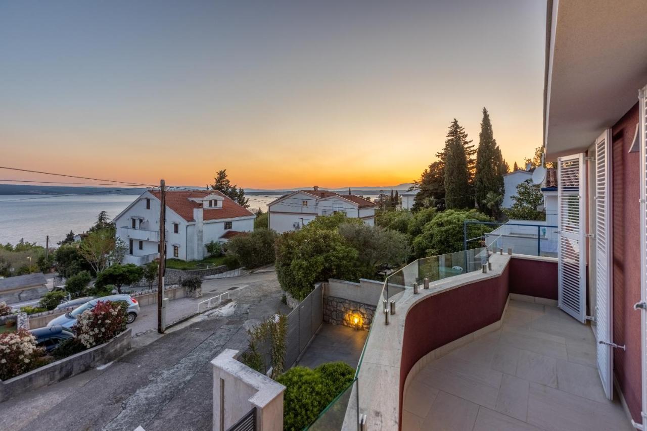 Villa M Dramalj Bagian luar foto