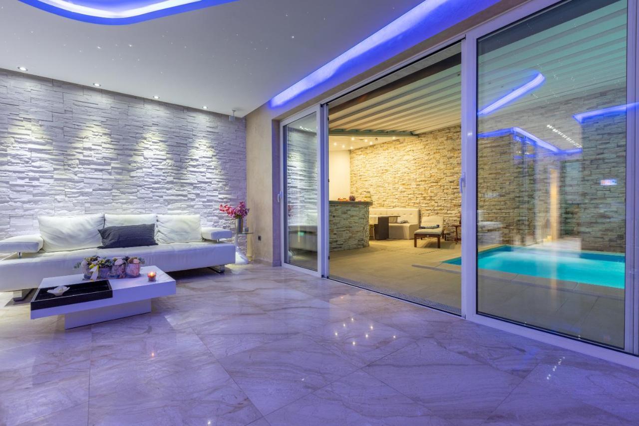 Villa M Dramalj Bagian luar foto